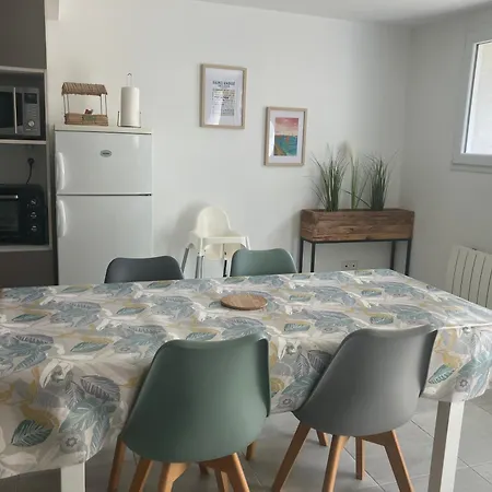 Maisonette Proche Holiday home